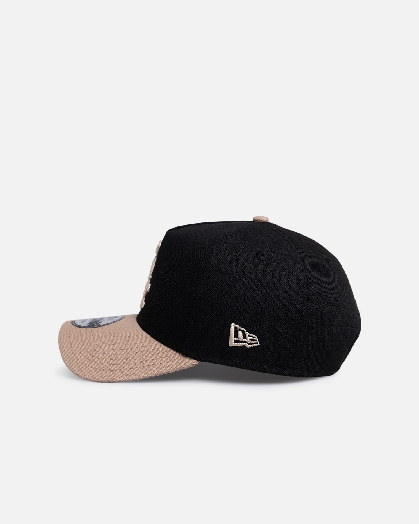 New Era Chicago White Sox 'Black Camel' 9FORTY A-Frame Snapback Black/Camel