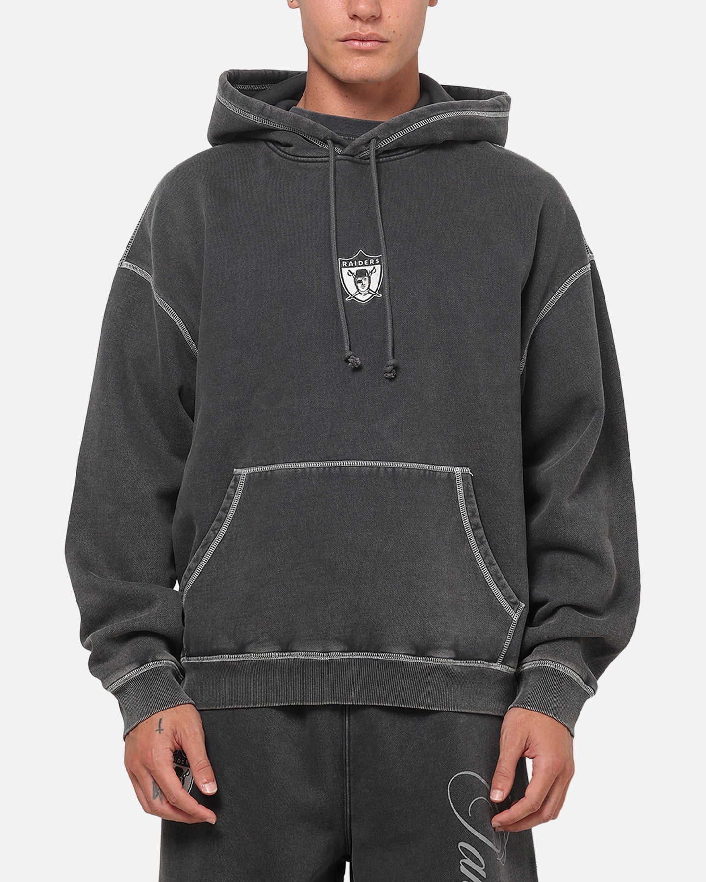 Mitchell & Ness Las Vegas Raiders Star Script Hoodie Washed Black